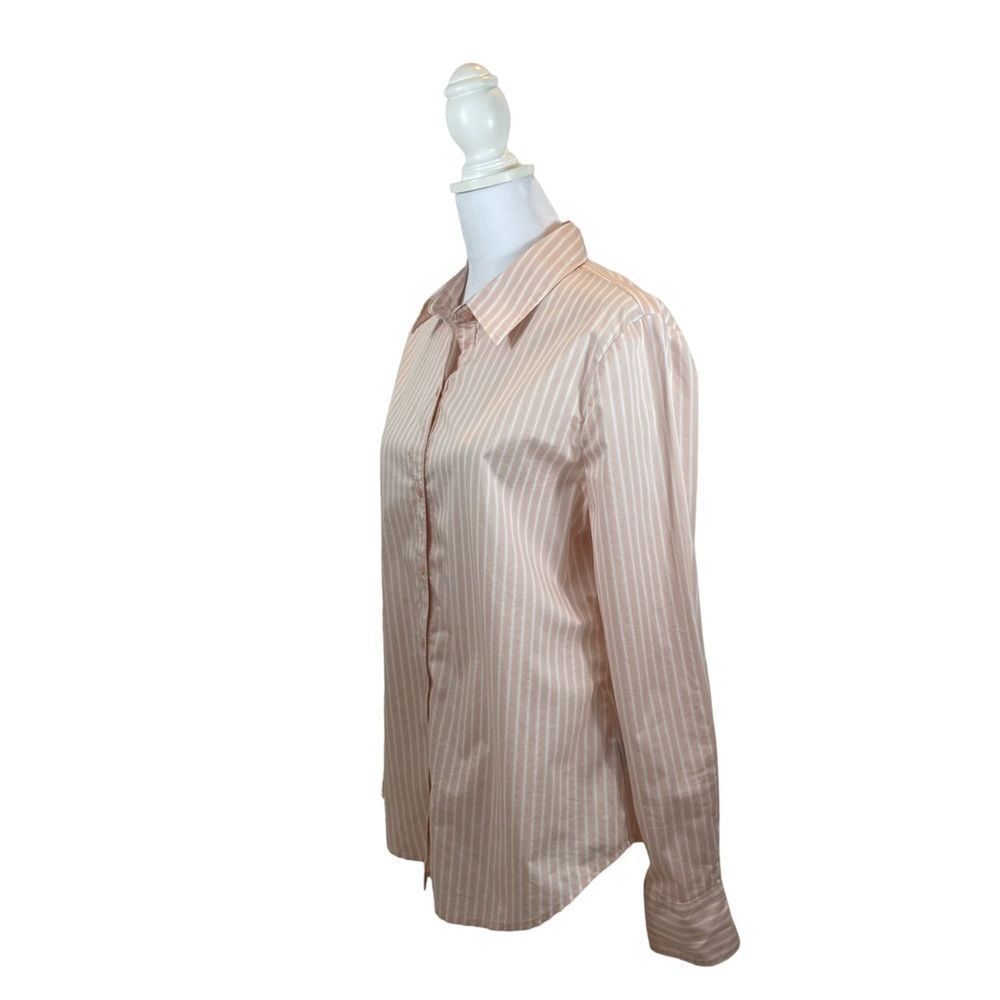 Worthington Brand ladies Button Down Peach and‎ White Striped Top Size Medium